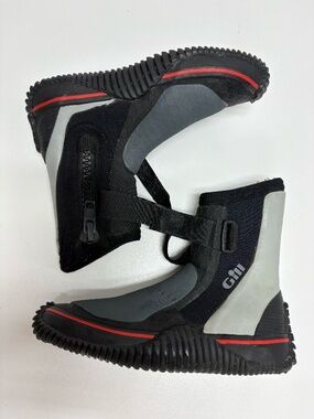 Kids Gill Aero Neoprene Sailing Boots - Size 4.